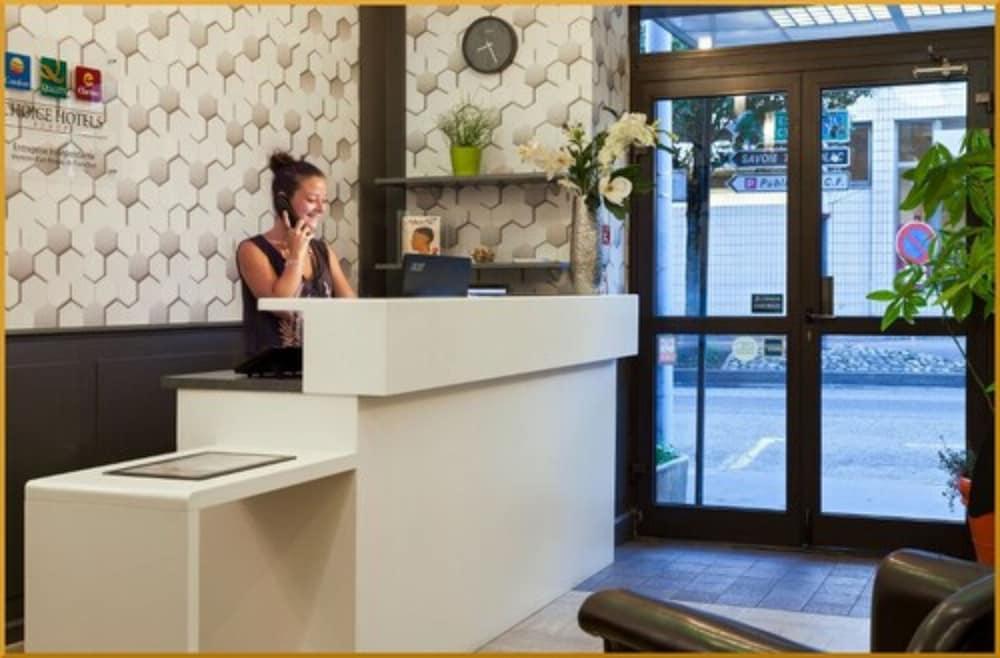 Hotel Actuel Chambery Centre Gare Eksteriør billede